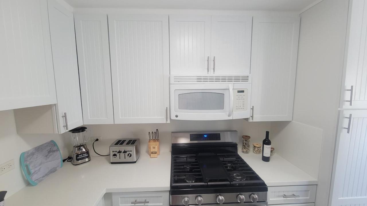 Waikiki Condo 2 Bedrooms 2 Bathrooms With 1 Free Parking Space Гонолулу Экстерьер фото